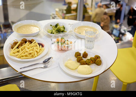 SAMARA, RUSSIE - MARS 25 , 2018 : Intérieur du restaurant Ikea store . Banque D'Images