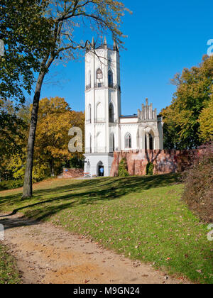 Palais néo-gothique, le siège de la famille Krasinski. En ce moment Musée Romantique. Opinogora, province de Mazovie, Pologne, l'Europe. Banque D'Images