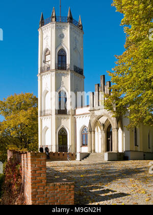 Palais néo-gothique, le siège de la famille Krasinski. En ce moment Musée Romantique. Opinogora, province de Mazovie, Pologne, l'Europe. Banque D'Images