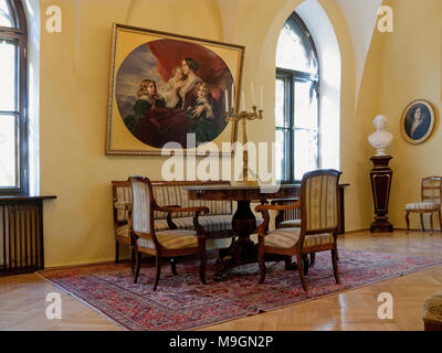 Intérieur du palais néo-gothique, le siège de la famille Krasinski. Musée du Romantisme. Opinogora, province de Mazovie, Pologne, l'Europe. Banque D'Images