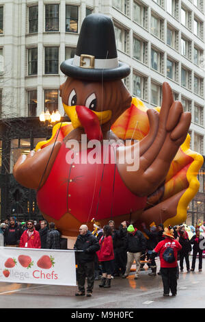 Chicago, Illinois, USA - Le 23 novembre 2015, le McDonald's parade de Thanksgiving à Chicago est un défilé annuel produit et présenté par le Chicago Fe Banque D'Images