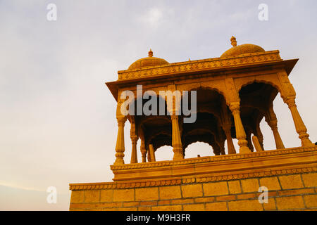 Architecture historique Vyas Chhatri, Jaisalmer sunset point en Inde Banque D'Images