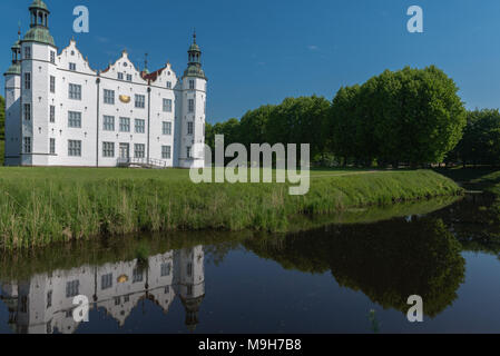 Château Renaissance d'Ahrensburg, Ahrensburg, aujourd'hui un site d'événements und musuem, comté de Storman, Schleswig-Holstein, Allemagne, Europe Banque D'Images