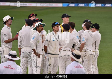 Auckland, Nouvelle-Zélande. Mar 26, 2018. Blackcaps attend la fin de l'examen pendant cinq jours du premier test match entre la Nouvelle-Zélande et l'Angleterre à l'Eden Park à Auckland le Mars 26, 2018. Credit : Shirley Kwok/Pacific Press/Alamy Live News Banque D'Images