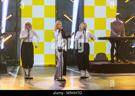 Norvège, Oslo - le 25 février 2018. Le chanteur et compositeur norvégien Dagny effectue en direct durant la cérémonie des Grammy Awards, Norvégien Spellemannprisen 2017 à Oslo Konserthus, à Oslo. (Photo crédit : Gonzales Photo - Stian S. Moller). Banque D'Images