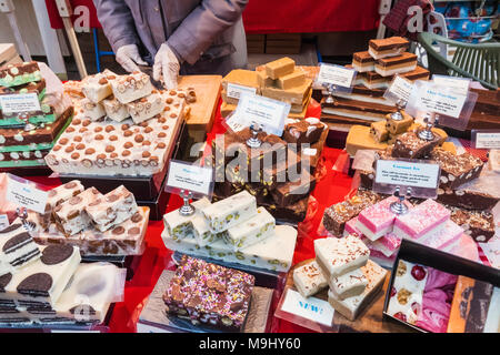 L'Angleterre, Londres, Shoreditch, Spitafields Market, Fudge Stall Display Banque D'Images