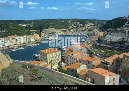Port de plaisance et de pêche de Bonifacio, Corse, France, Europe, Méditerranée Banque D'Images