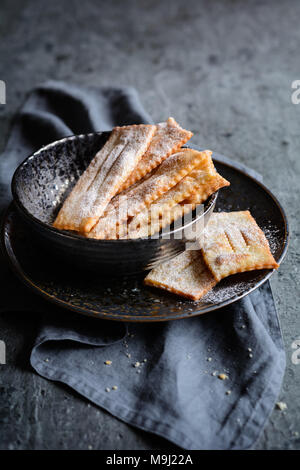 Chiacchiere - carnaval traditionnel italien pâtisseries sucrées Banque D'Images