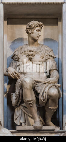 Florence. L'Italie. Tombe de Giuliano di Lorenzo de' Medici (détail), par Michel-Ange, dans la nouvelle sacristie, Cappelle Medicee (Chapelles des Médicis). Basilique de Banque D'Images