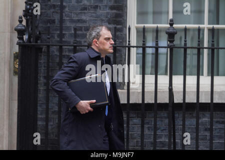 London UK. 27 mars 2018.Julian Smith MP Secrétaire parlementaire du Conseil du Trésor (Whip en chef) quitte Downing Street Crédit : amer ghazzal/Alamy Live News Crédit : amer ghazzal/Alamy Live News Banque D'Images