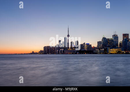 Toronto Skyline at Dusk Banque D'Images