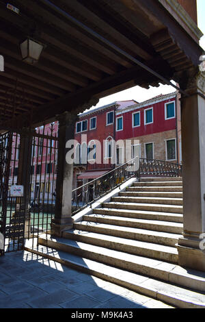 Scènes dans et autour de la lagune de Venise île de Murano, centre historique de la fabrication du verre à Venise, Italie Banque D'Images