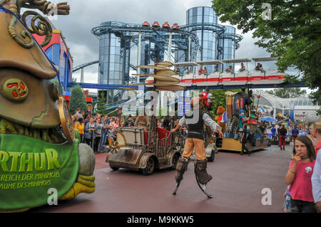 Le défilé à Europa Park est le plus grand parc à thème en Allemagne. est situé à Rust entre Fribourg et Strasbourg, France. Banque D'Images