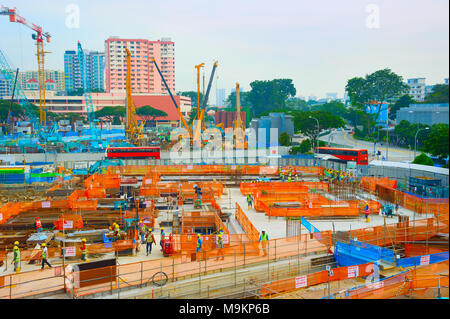 Les travailleurs d'un chantier de construction de la ville. Singapour Banque D'Images