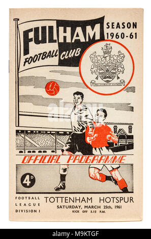 Programme de la match de football entre Fullham et Tottenham Hotspur Football Club le 25 mars 1961 Banque D'Images