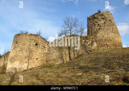 Abandonné, ruines de Bologa fortification. La Transylvanie, Roumanie Banque D'Images