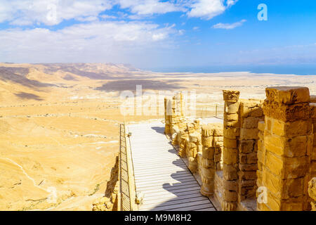 Reste de l'Amérique du palais dans la forteresse de Massada (maintenant un parc national), sur le bord est du désert de Judée, dans le sud d'Israël Banque D'Images