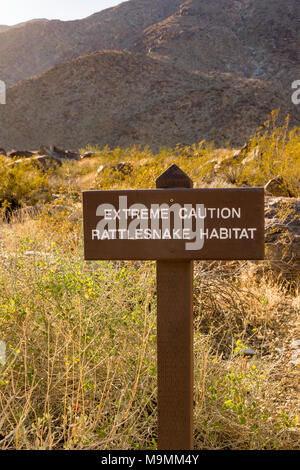 Pancarte "l'habitat du crotale dans la région aride du sud de la Californie. Banque D'Images