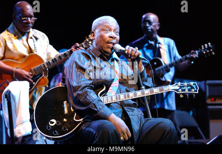 BOCA Raton, FL - 10 SEPTEMBRE : BB King fonctionne à l'Amphithéâtre Mizner Park le 10 septembre 2003 à Boca Raton en Floride Personnes : BB King Banque D'Images