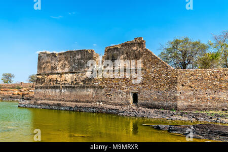 Fortifications de Rani Padmini Palace à Chittorgarh Fort. Le Rajasthan, Inde Banque D'Images