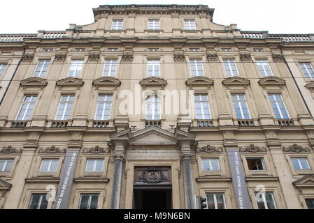 Façade du Musée des Beaux-Arts, anciennement Abbaye Saint-Pierre, Lyon, France Banque D'Images