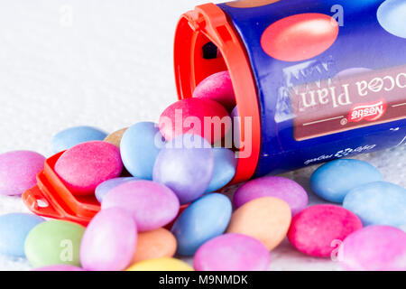 Bonbons colorés, smarties Banque D'Images