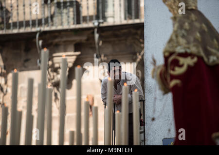 La fraternité sacramentelle et eucharistique de la Sainte Cène et Notre Dame de la Tente à Cáceres. Banque D'Images