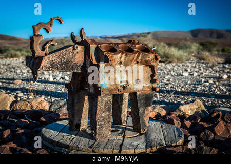 Une sculpture de rhinocéros de la Namibie au camp de la rivière Tsauchab Banque D'Images