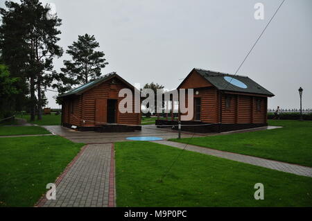 Kiev, le 24 août 2014. Résidence du Président de Lukraine Victor Janukovich dans Mezhyhiria. Voici maintenant le parc pour l'excursion et de repos. Banque D'Images