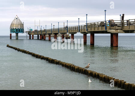 Plongée sous-marine et de l'embarcadère de gondole en Zingst, Fischland-darss-Zingst, Poméranie occidentale Lagoon Salon National Park Banque D'Images