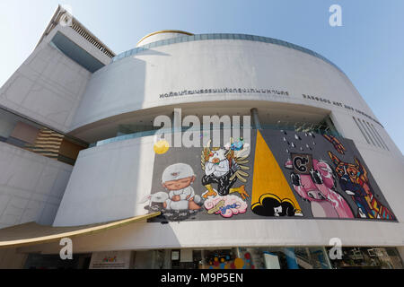 Façade Graffiti, Bangkok Art and Culture Center, Siam Square, Pathum Wan, Bangkok, Thaïlande Banque D'Images
