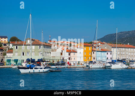 Port, ville de Cres, l'île de Cres, golfe de Kvarner, Croatie Banque D'Images