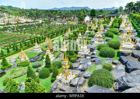 Jardin à la française, Nong Nooch Tropical Botanical Garden, Pattaya, Thaïlande Banque D'Images