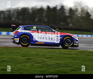 Stephen Jelley, BMW 125i M Sport, BTCC 2018 Journée des médias, Christian Jacq, British Touring Car Championship, BTCC, BTCC, Journée des médias, voitures, Donington Park, en Angleterre, animation, mars 2018, sport automobile, sport automobile, course, voitures de course, le circuit de course, Championnat de voitures de tourisme, voitures de tourisme, UK Banque D'Images