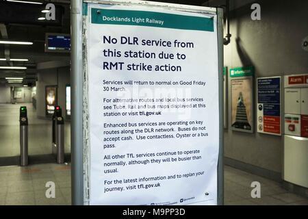London UK. 28 mars 2018. Une grève de 48 heures par le personnel du syndicat RMT commence aujourd'hui sur le Docklands Light Railway. La grève est en cours sur les conditions de travail. Credit : Claire Doherty/Alamy Live News Banque D'Images