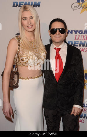 ***PHOTO*** COREY FELDMAN POIGNARDÉ ALORS QU'EN VOITURE AVEC SECURITY*** Los Angeles, CA - 26 février : Corey Feldman à la 27e Nuit des étoiles 100 Oscar Viewing Gala au Beverly Hilton Hotel à Beverly Hills, Californie le 26 février 2017. Crédit : David Edwards/MediaPunch Banque D'Images