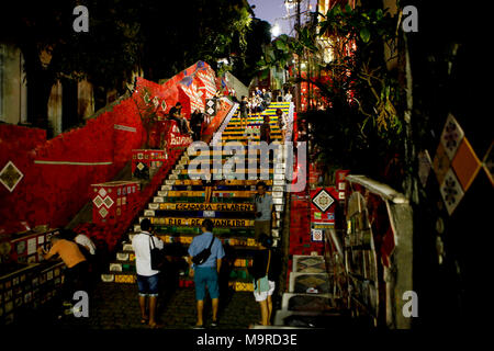 Escadaria Selar-n, également connu sous le nom de l'elaron "étapes", est un ensemble d'étapes de renommée mondiale à Rio de Janeiro, Brésil. Ils sont l'oeuvre d'origine chilienne arti Banque D'Images