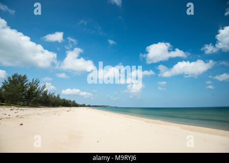 Plage de sable fin, Kudat, Sabah, Malaisie, Bornéo, Banque D'Images