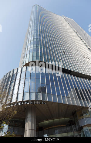 Hibiya Tokyo Midtown shopping mall ouvre ses portes au public le 29 mars 2018, Tokyo Japon. Le nouveau bâtiment de 35 étages par Mitsui Fudosan Immo est situé près du parc Hibiya et comprend des bureaux, restaurants, espace de vente au détail et un nouveau cinéma. Credit : Rodrigo Reyes Marin/AFLO/Alamy Live News Banque D'Images