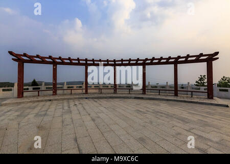 Taiyuan, Taiyuan, Chine. Mar 29, 2018. Taiyuan, Chine 29 mars 2018 : décor d'Dongxishan Parc écologique à Taiyuan, Province de Shanxi en Chine du nord. Crédit : SIPA Asie/ZUMA/Alamy Fil Live News Banque D'Images