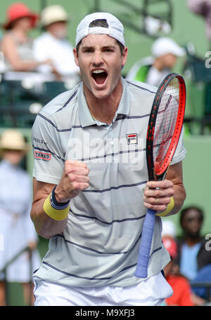 Miami, Key Biscayne, Floride, USA. Mar 28, 2018. John Isner (USA) bat Ho Chung (KOR) par 6-1, 6-4, au Miami Ouvrir joué au Tennis Center de Crandon Park à Miami, Key Biscayne, Floride. Kinne/Tennisclix © Karla/CSM/Alamy Live News Banque D'Images