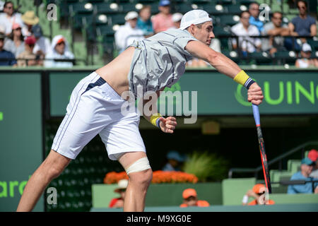 Miami, Key Biscayne, Floride, USA. Mar 28, 2018. John Isner (USA) bat Ho Chung (KOR) par 6-1, 6-4, au Miami Ouvrir joué au Tennis Center de Crandon Park à Miami, Key Biscayne, Floride. Kinne/Tennisclix © Karla/CSM/Alamy Live News Banque D'Images