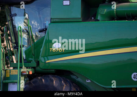 John Deere T670i combine harvester Banque D'Images