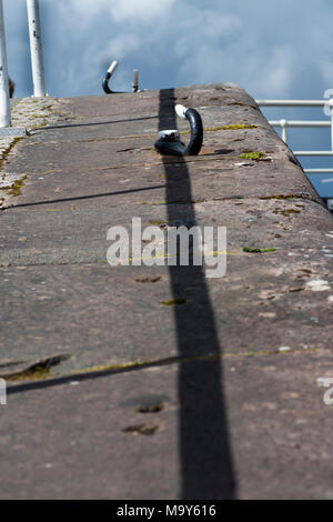 Les points d'amarrage côté canal du Canal Calédonien, Fort Augustus Banque D'Images