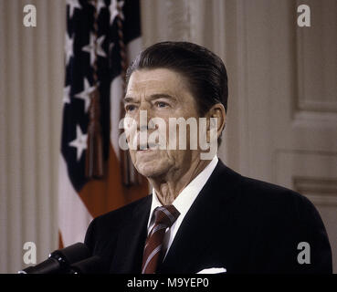 Washington DC., USA, 21 mars 1985 Conférence de presse du Président Ronald Reagan dans l'East Room de la Maison Blanche : Marque de crédit/MediaPunch Reinstein Banque D'Images