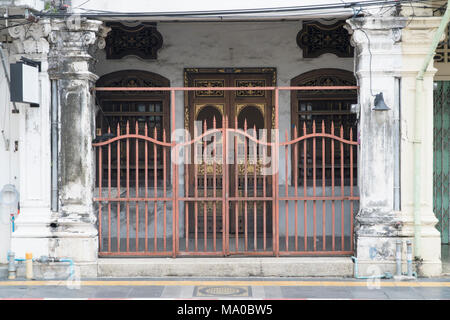 Les fenêtres et murs vieille ville de Phuket, Thailande. Banque D'Images