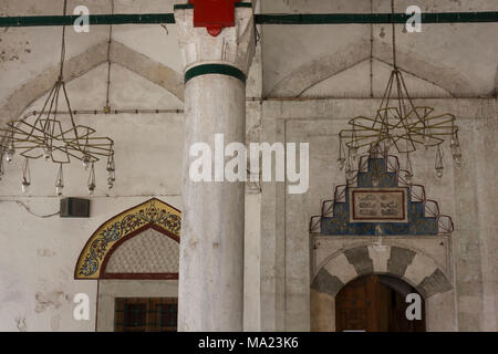 MOSTAR, Bosnie-herzégovine - 17 août 2017 : La Mosquée Koski MehmedPasha à Mostar l'architecture, les portes d'entrée Banque D'Images