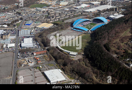 Vue aérienne de Huddersfield et le John Smiths Stadium Banque D'Images