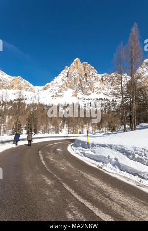 Passo Falzarego, Cortina d'Ampezzo, village du district de Belluno, Veneto, Italie Banque D'Images