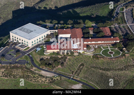 Simi Valley, Californie, USA - Le 26 mars 2018 : Vue aérienne de la Bibliothèque présidentielle Ronald Reagan et Centre pour les affaires publiques. Banque D'Images